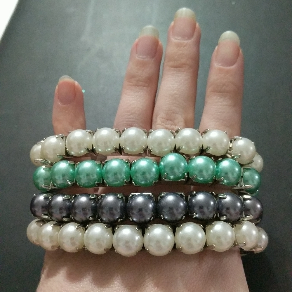 𝅺Turquoise Blue Black White Faux Pearl Stretchy Metallic Bracelet - Set of 4